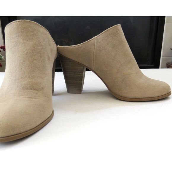 Express Women's Block Heel Mules  Faux Suede Tan  8 EUC - Picture 6 of 11